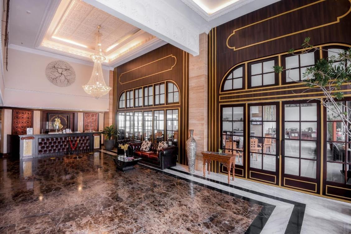 D'Senopati Malioboro Grand Hotel Yogyakarta Eksteriør billede