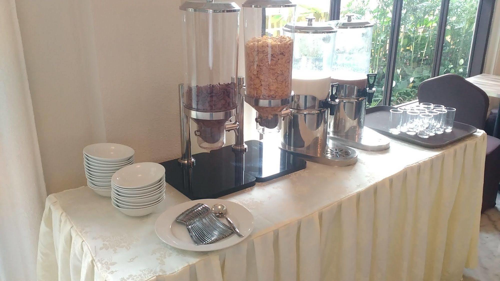 D'Senopati Malioboro Grand Hotel Yogyakarta Eksteriør billede